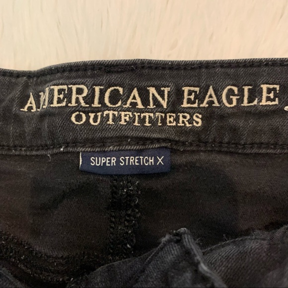 American Eagle Jeans Super Hi-Rise Jeggings Size 2 Black Distressed - Picture 2 of 5